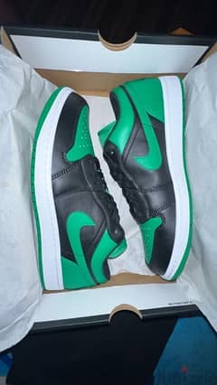 Nike Jordan 1 Low Green/Black Size: 44