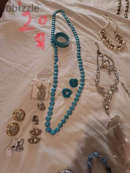 fake jewelery 17