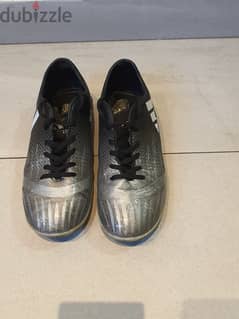 Football shoes size 37