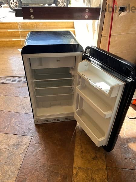 SMEG small fridge 1