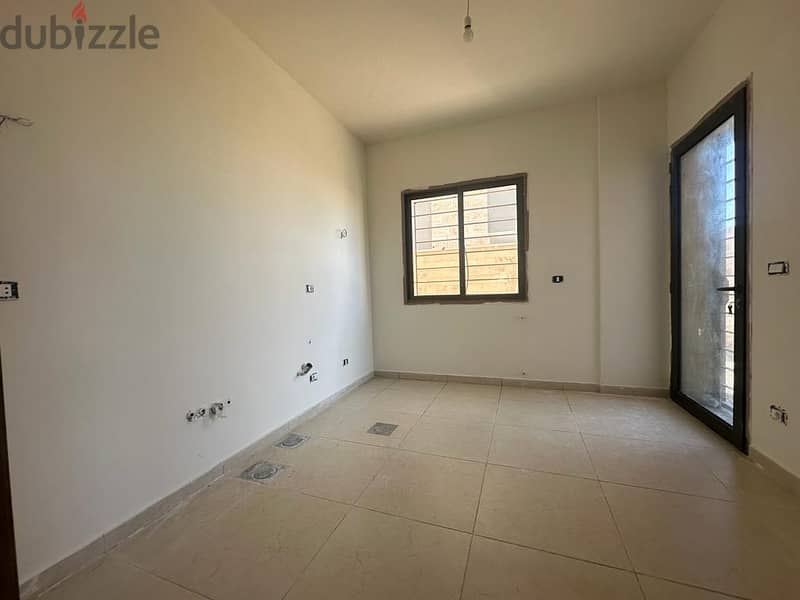 165m2 apartment + 80m2 terrace for sale in Hboub / Jbeil 9