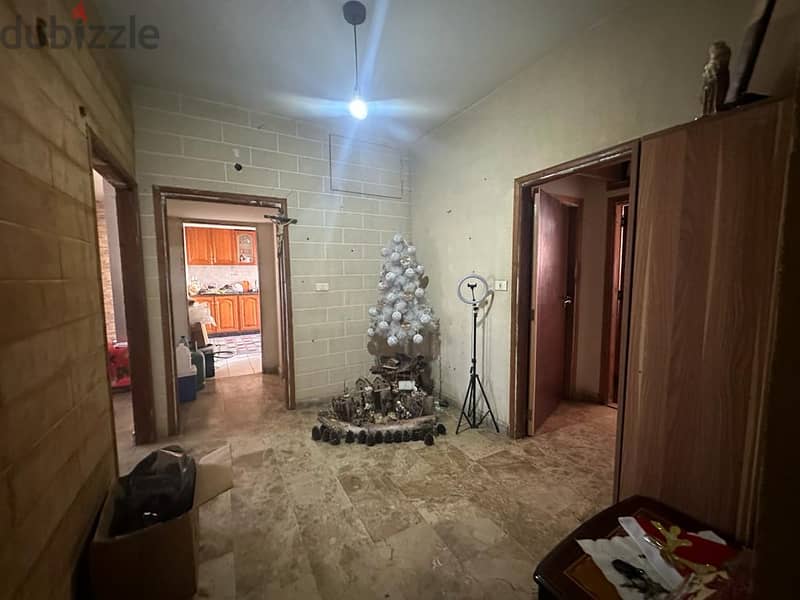A 130 m2 apartment for sale in Aamchit - شقة للبيع في عمشيت 1