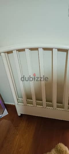 medical bed white color for baby up to the age of 6 0