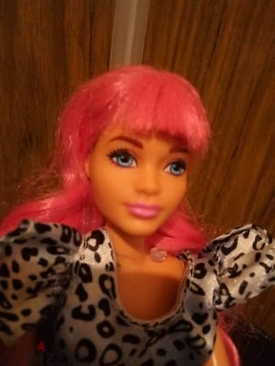 PRINCESS ADVENTURE CURVY Barbie as new doll 2020 pink hair +shoes=17$