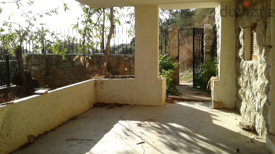 L01154-Spacious Old House For Sale In Sfayle Baabdat 6