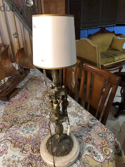 Antique lampadaire