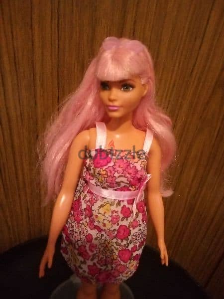 DAISY TRAVEL CURVY FASHIONISTA Barbie great doll +sun glasses=15$ 2