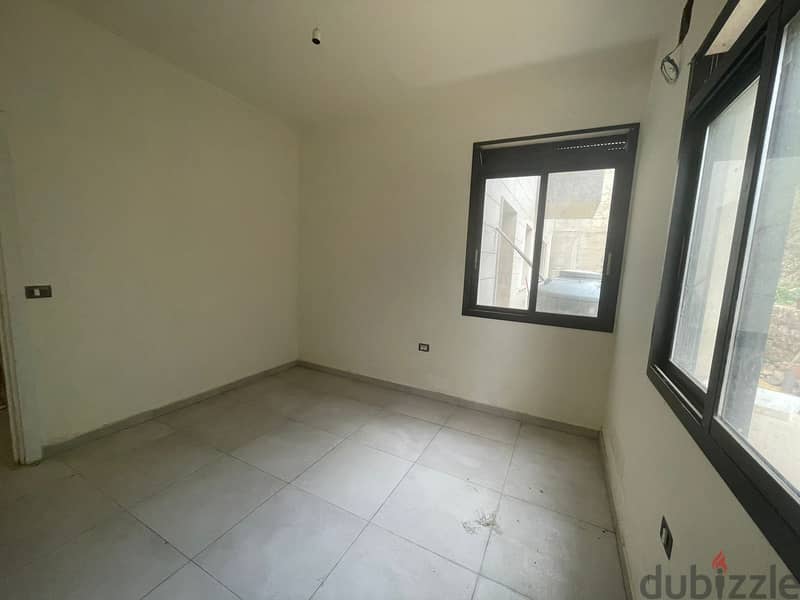 RWK130JS - Apartment For Sale in Ballouneh - شقة للبيع في بلونة 3