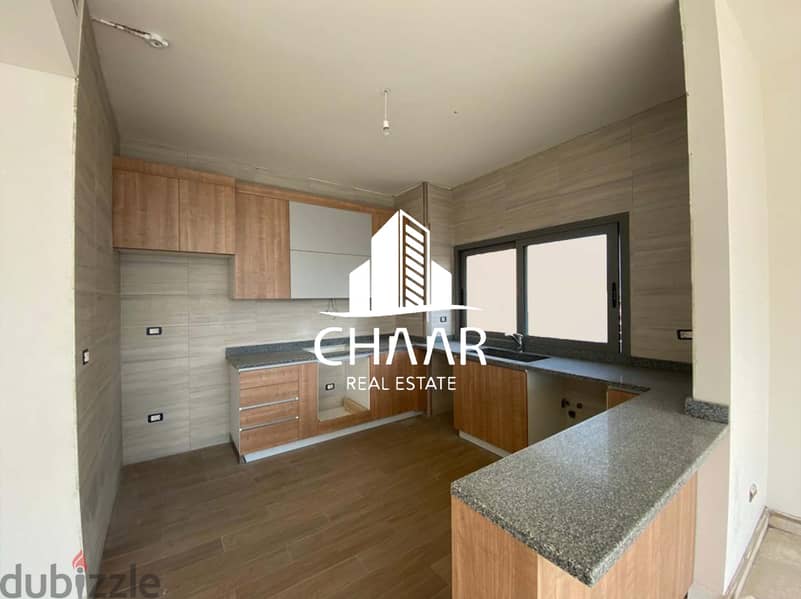 R381 Apartment for Rent in Achrafieh 3