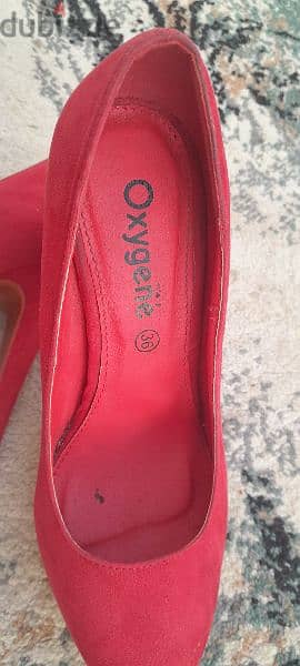 Oxygen velvet Red Heels 3