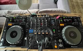 pioneer CDJ 850 (2 players) + mixer DJM 800 - perfect condition!! 0