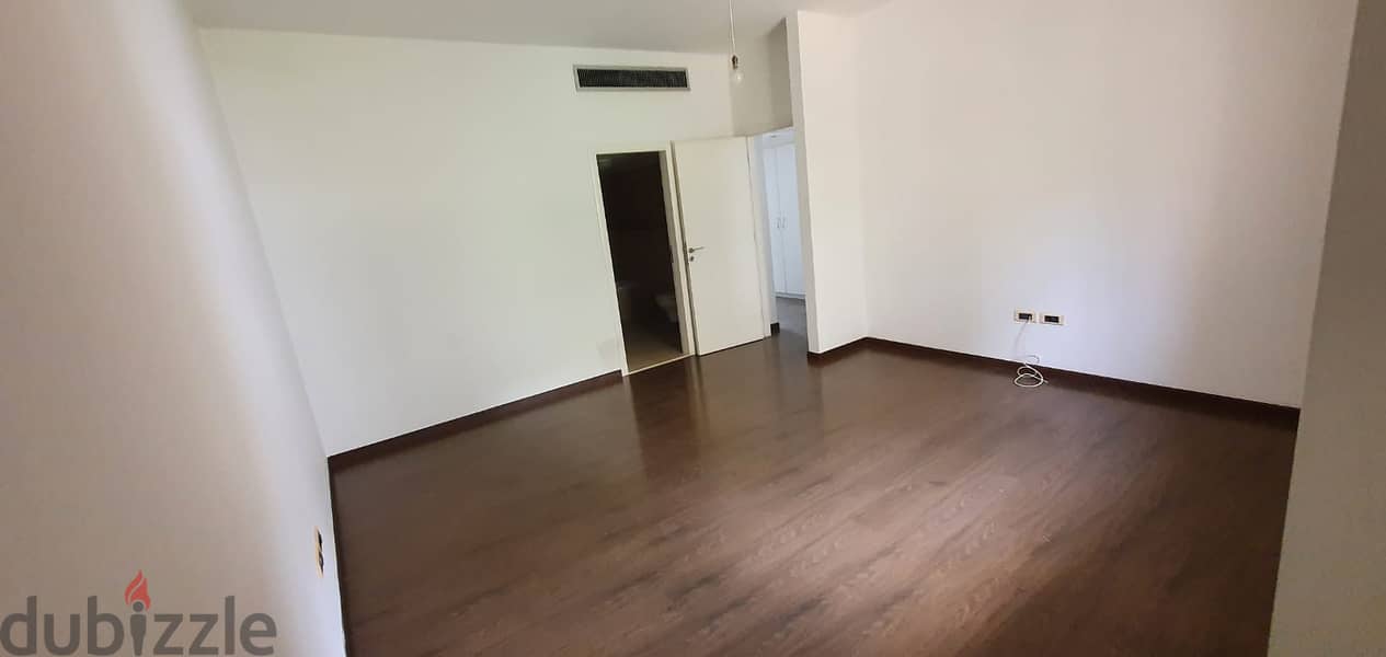 Apartment For sale in Hazmieh شقة للبيع في الحازمية 18