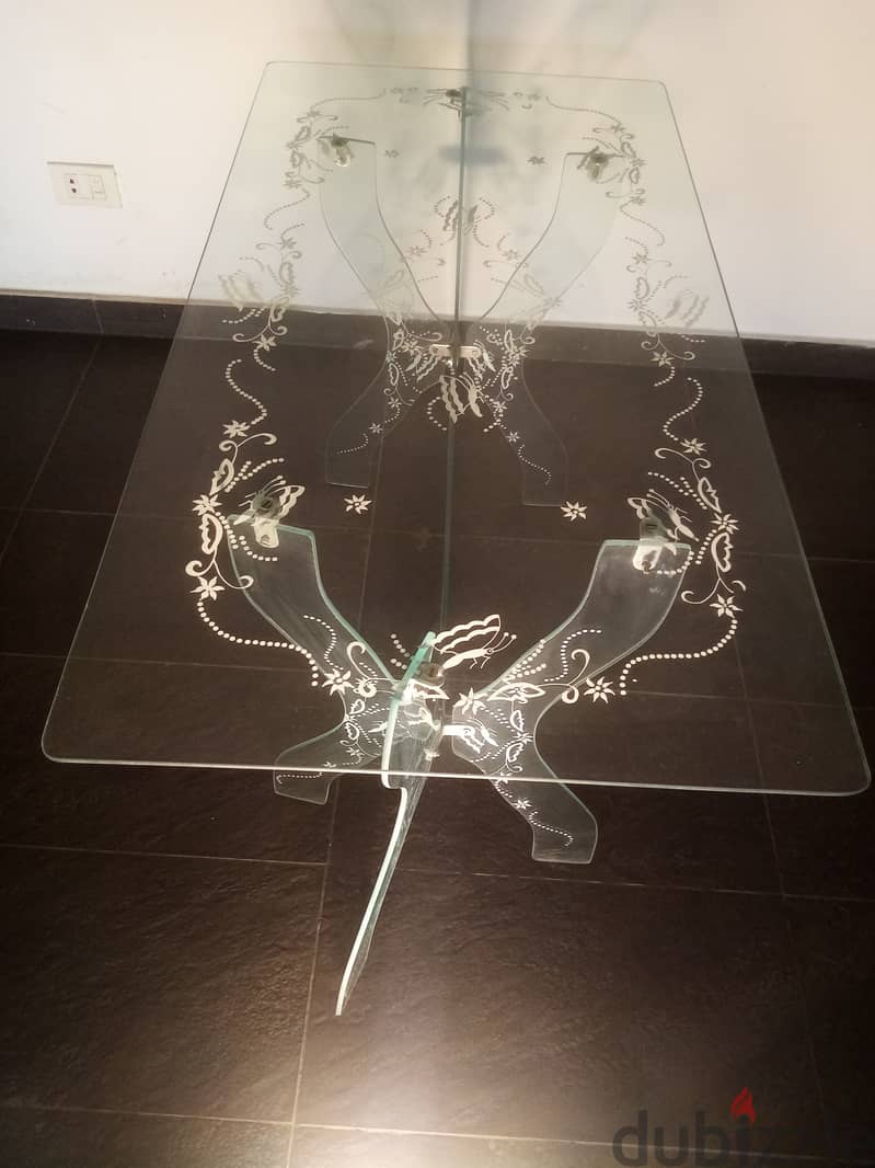 تصفية عامة Hand graved glass table special price 40$ 5