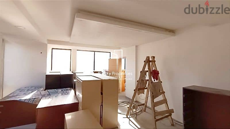 Office 223m² 5 Rooms For RENT In Baouchrieh - مكتب للأجار #DB 5