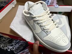 nike dunk gray and white size 43 authentic verified code