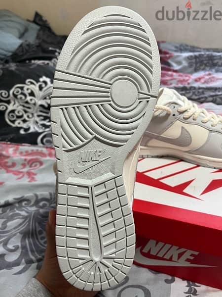 nike dunk gray and white size 43 authentic verified code 4