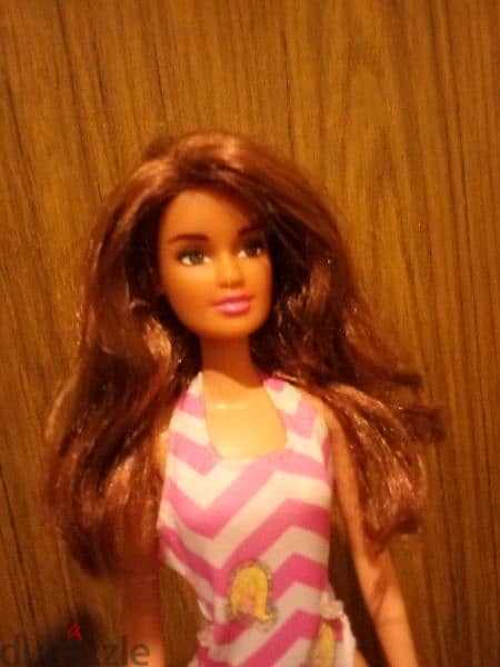 TERESA CALI GIRL Mattel 2000 dressed doll has bending legs=16$ 4