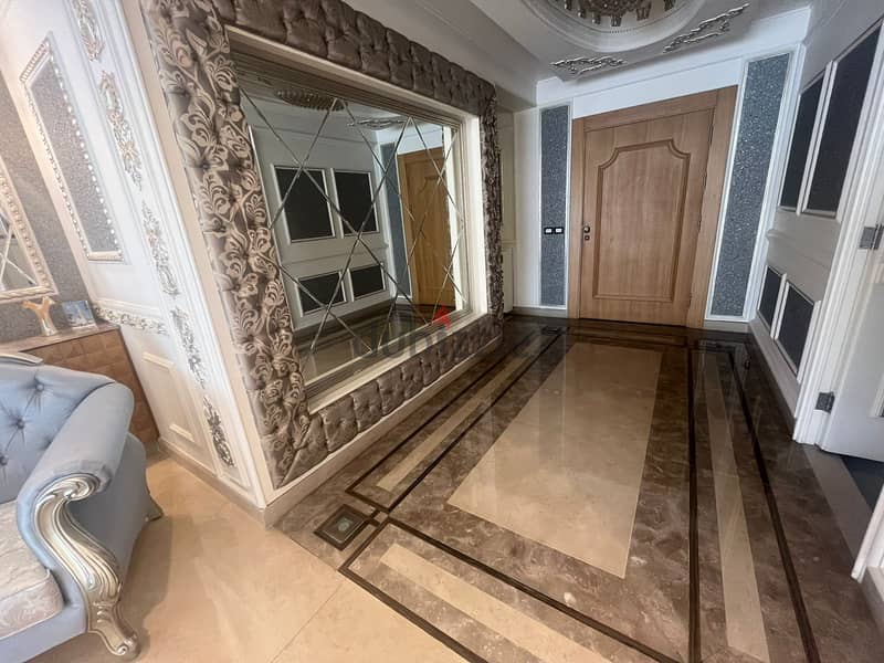 Luxurious Apartment For Sale in Tallet al khayatشقة فاخرة للبيع في تلة 12