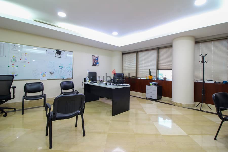 Office for rent in Hazmieh مكتب للإيجار في كميل الصلح 2