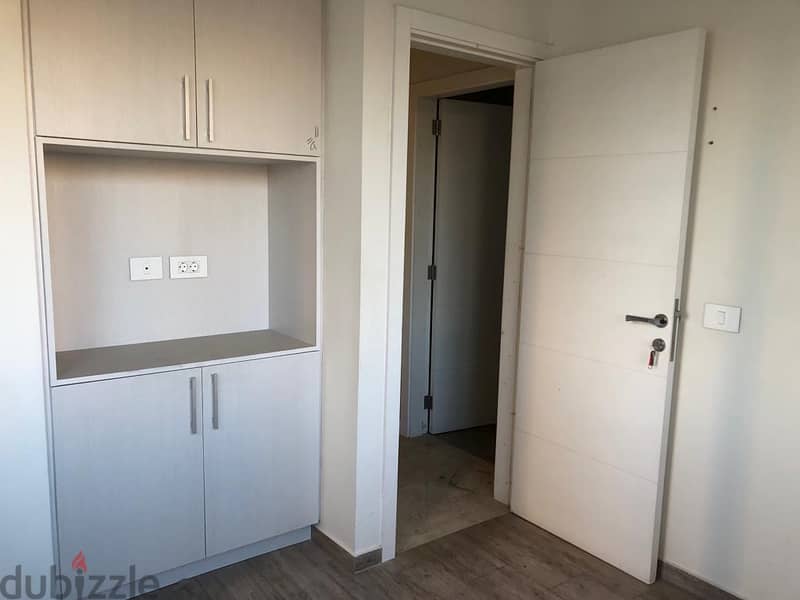 Apartment for sale in Ras El Nabeh شقة في راس النبع للبيع 8