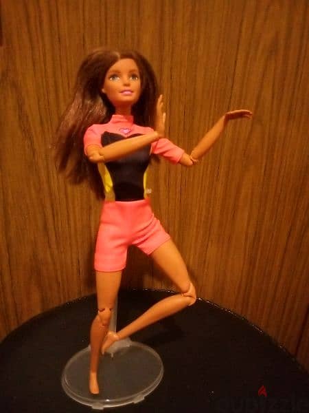 MADE TO MOVE Brunette Barbie As new 22 JOINTS, body flexi parts=26$ 1