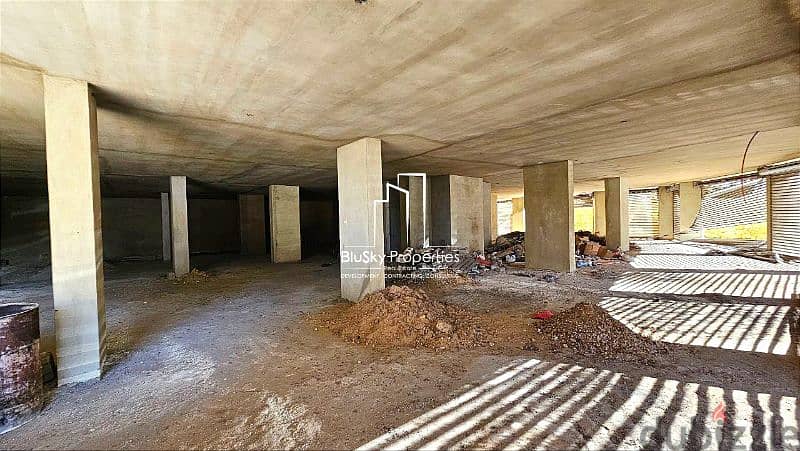 Showroom + Warehouse 1100m² For RENT In Mansourieh #PH 7