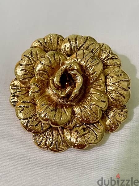 Vintage original Chanel gold metal camellia flower brooch 1