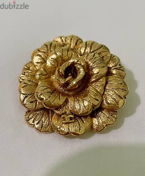 Vintage original Chanel gold metal camellia flower brooch 6