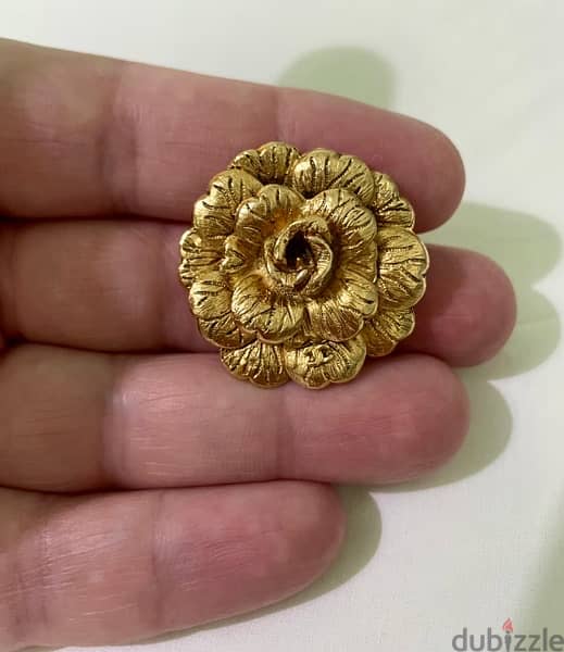 Vintage original Chanel gold metal camellia flower brooch 7