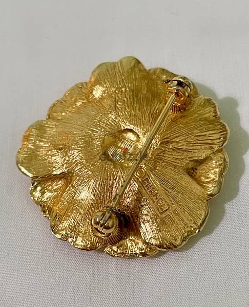 Vintage original Chanel gold metal camellia flower brooch 11