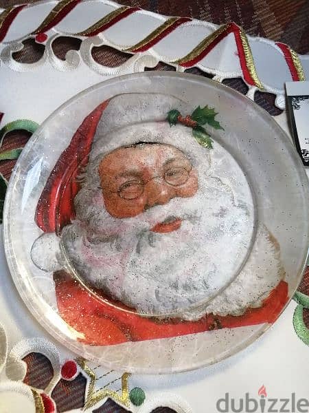 Christmas glass plate and table decor 1