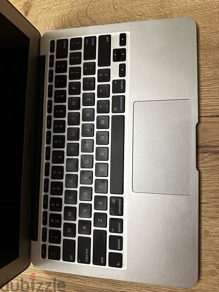 MacBook Air - Apple 11" Laptop with original clean charger 1