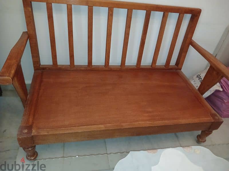 مقعد خشب مرتب منجد عرض130 نظيفة 150دولار 6