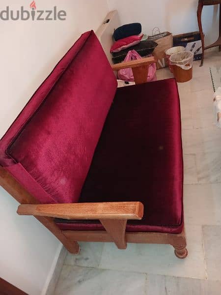 مقعد خشب مرتب منجد عرض130 نظيفة 150دولار 7