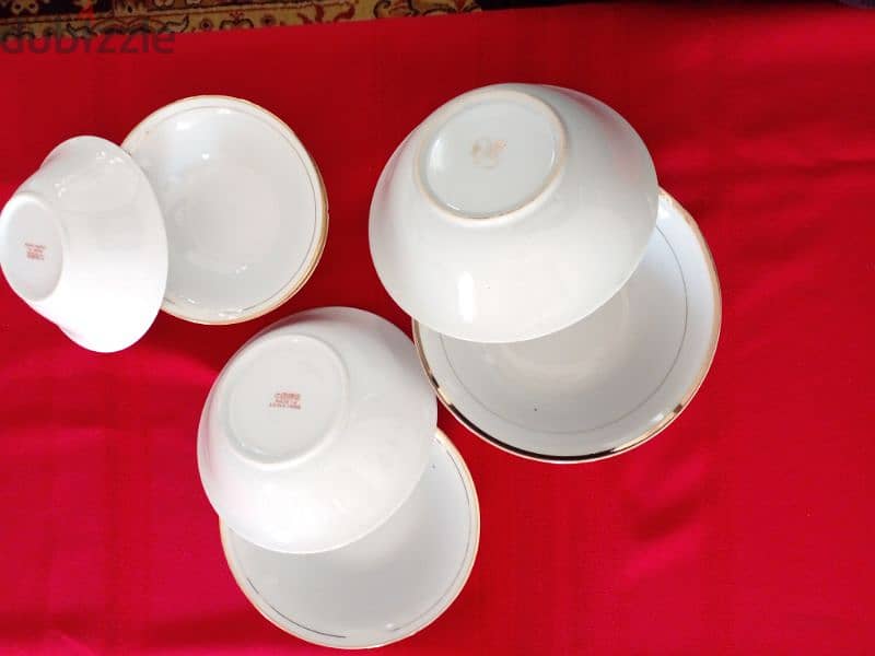 7 porcelaine bowls 1