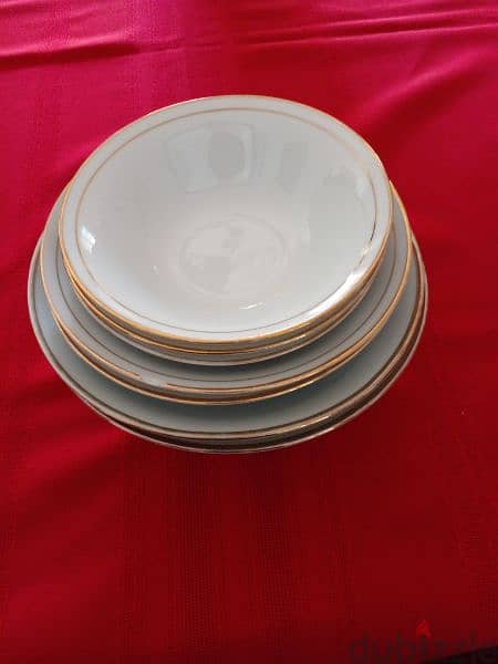 7 porcelaine bowls 5