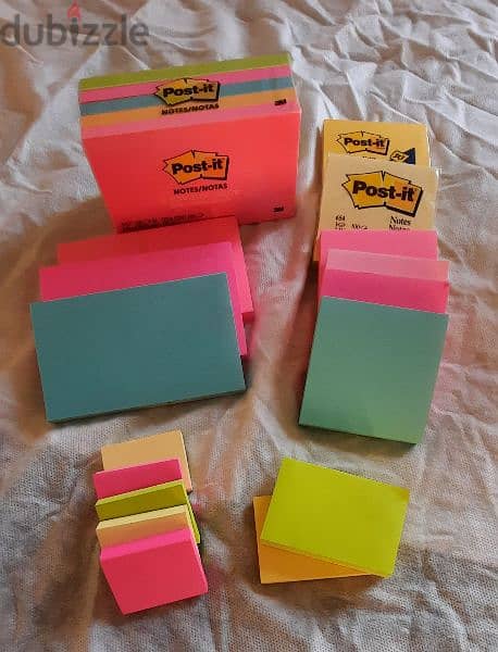 Sticky notes All sizes. Mark is: post it and info 2