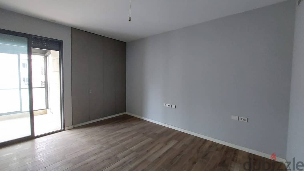 L14057-4-Bedroom Apartment for Sale in Kantari, Ras Beirut 4