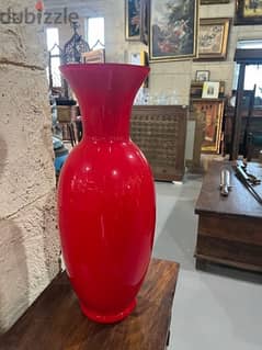 vase red glass