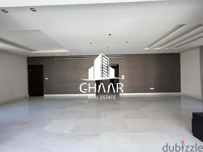 R1326 Bright Apartment for Sale in Clemenceau