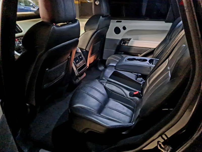 Range Rover sport v6 Supercharged premium package 18