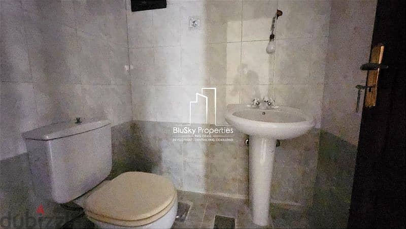 Apartment 165m² 3 beds For RENT In Ballouneh - شقة للأجار #YM 2