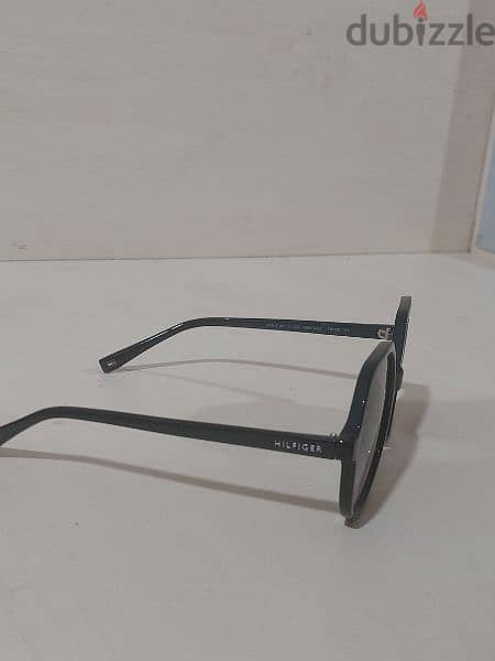 Tommy Hilfiger Dawn sunglasses black/grey 1