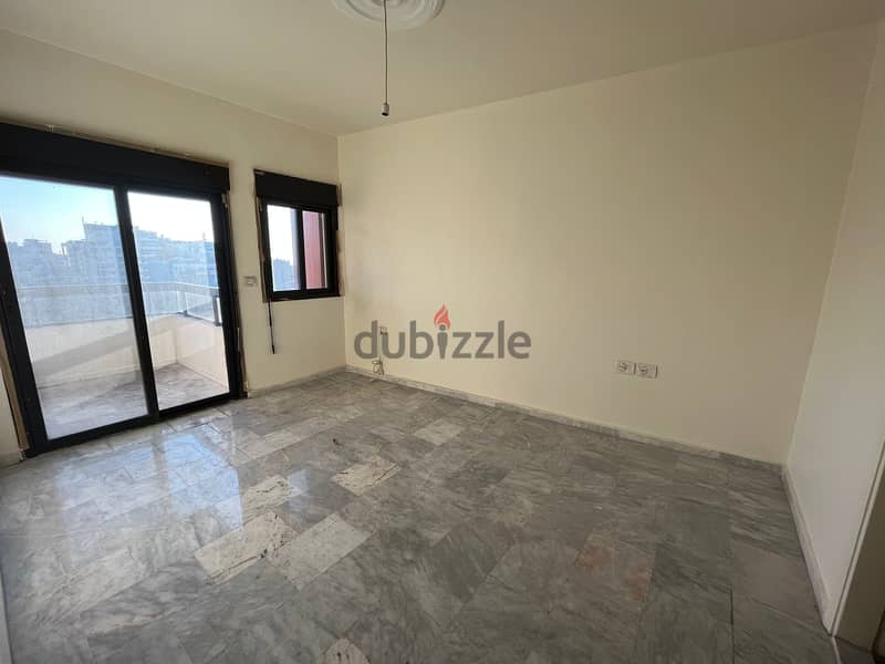 Comfortable Apartment For Sale in Tallet al-khayat شقة راقية للبيع 6