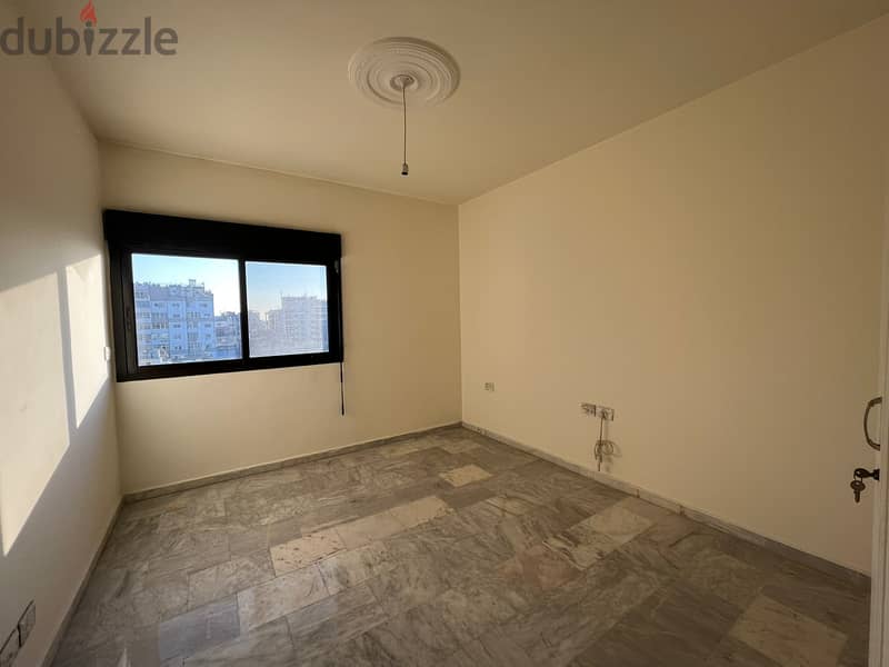 Comfortable Apartment For Sale in Tallet al-khayat شقة راقية للبيع 7