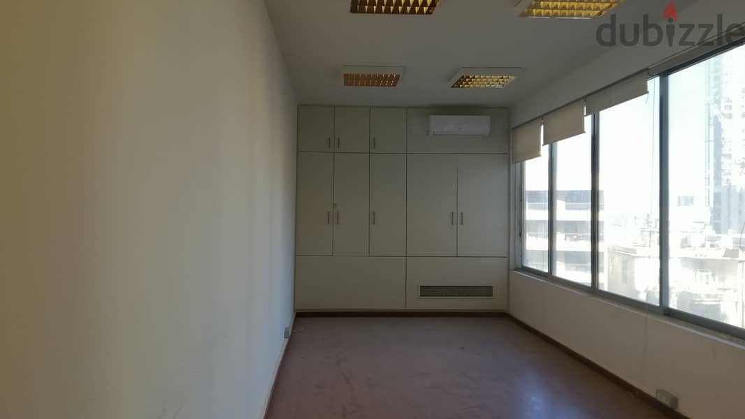 L04033-Office For Rent In Tabaris Achrafieh 3