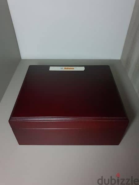 Habanos Cigar Humidor 2