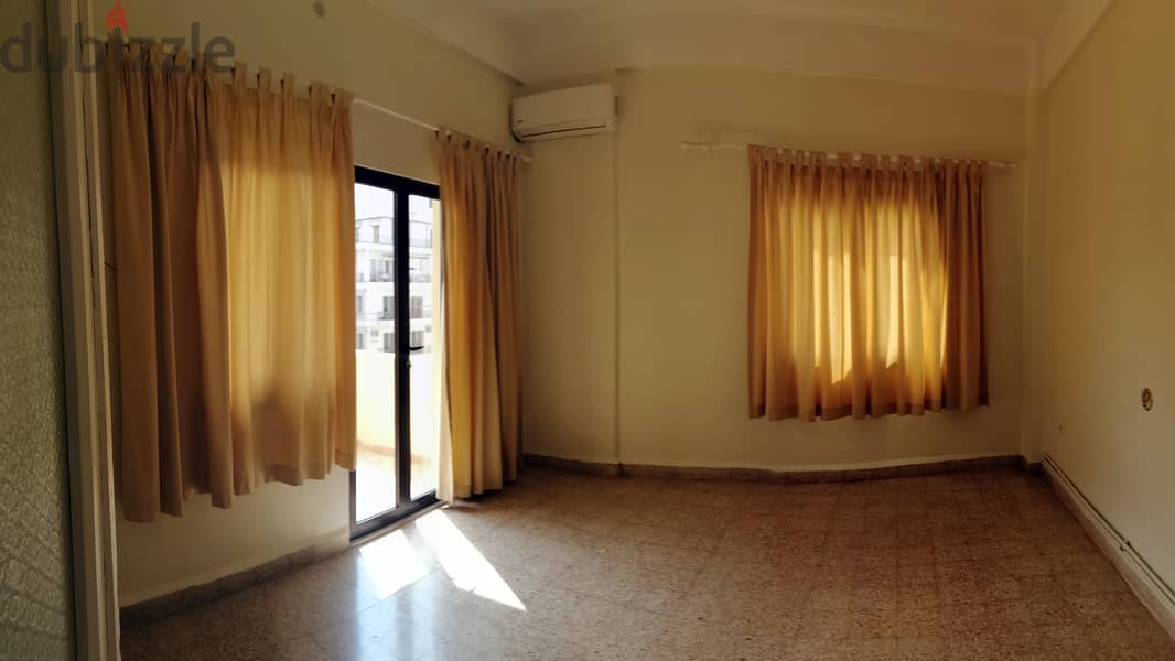 L04365-Nice Office For Rent In A Prime Location In Badaro 3