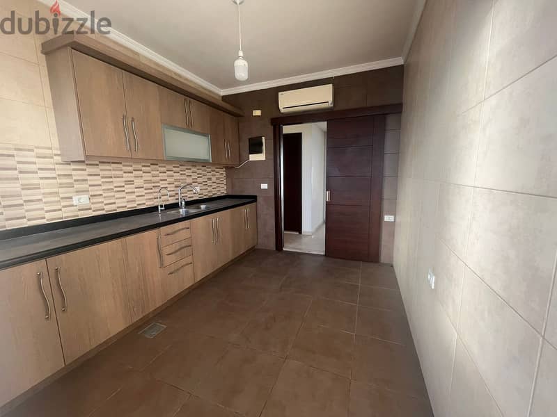 Brand New Apartment For Sale in Sakiet al-janzeerشقة جديدة للبيع 1