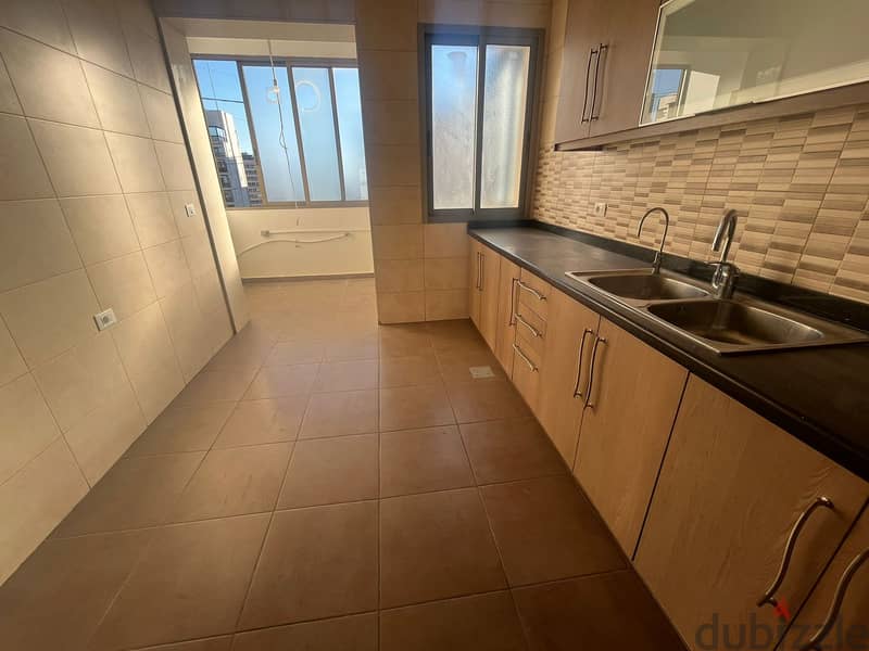 Brand New Apartment For Sale in Sakiet al-janzeerشقة جديدة للبيع 4